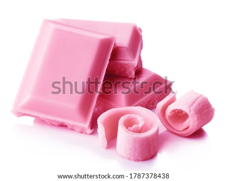 shaved ruby chocolates and square pieces 