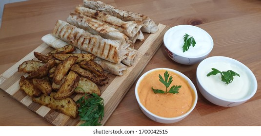 Shawrma Sandwiches With Potato Wedges