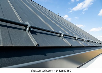 103,960 Metal Roof House Images, Stock Photos & Vectors | Shutterstock