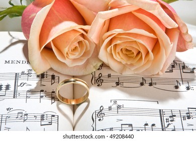 Sheet Music Of The Wedding March With Roses And Rings