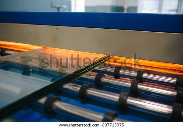 Sheets of Factory
manufacturing tempered clear float glass  - furnace for fusing
glass for PVC window