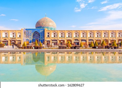 Sheikh Lotfollah Mosque at Naqsh-e Jahan Square in Isfahan, Iran. Construction of the mosque started in 1603 and was finished in 1618.