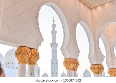 Sheikh Zayed Grand Mosque, Abu Dhabi, United Arab Emirates - Shutterstock ID 1365874382