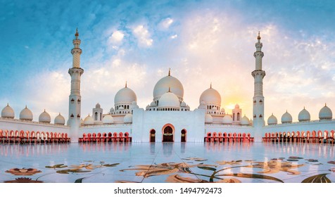 Sheikh Zayed Grand Mosque In Abu Dhabi Panoramic View At Sunset