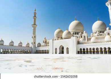 Sheikh Zayed Grand Mosque Center