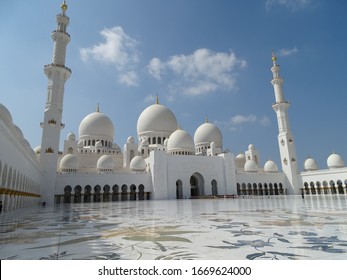 Sheikh Zayed Grand Mosque Center