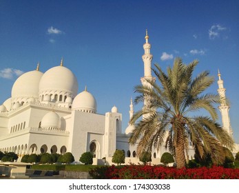 Sheikh Zayed Grand Mosque Center In Abu Dhabi