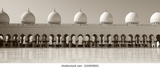 Sheikh Zayed Grand Mosque Center