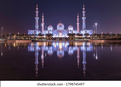 Sheikh Zayed Grand Mosque At Night