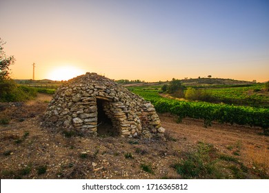 Shelter House Located In The Fields Of Vineyards In The Alt Penedès Region, Its Use Was For Shelter In The Time Of The Spanish Civil War And As A Store Of Tools For People Working In The Field