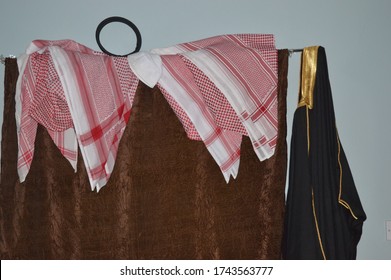 Shemagh Is Suspended In The Popular Arab House And The Arab Bisht