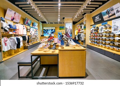 skechers shoes showroom