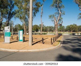 Shepparton, Australia - December 28, 2015: Princes Park Is A Football Oval And Cricket Ground In The Rural Australian City Of Shepparton.