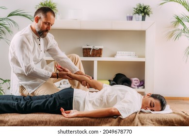 1,570 Meridian Massage Images, Stock Photos & Vectors 