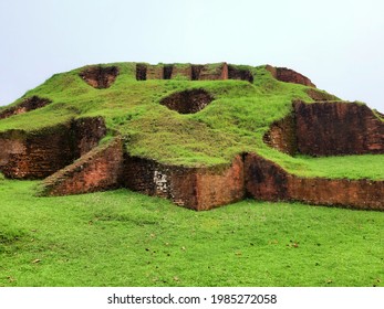 Shibganj, Bogura.Mahasthangarh  Is One Of The Most Earliest Urban Archaeological Sites So Far Discovered In Bangladesh.It Was An Important City Under The Maurya Empire.Behular Basor Ghar. Bangladesh.