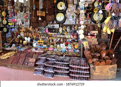 Shimla Lakkar Bazar Shop Near Ridge Ground Shimla Himachal Pradesh India 20 October 2020