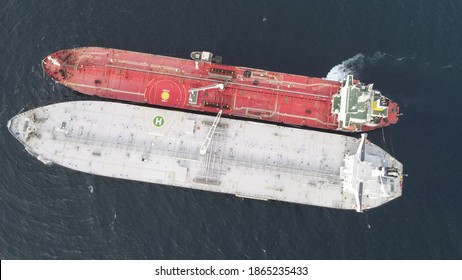 ship to ship operation during petrolium transfer
