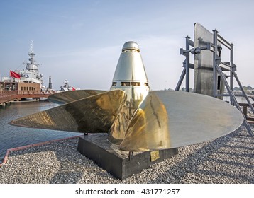the ship propeller