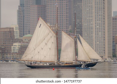 108 Sails Unfurled Images, Stock Photos & Vectors 