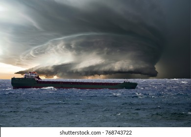 220 Huricane Images, Stock Photos & Vectors 