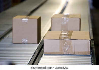 16,362 Conveyor Belt Packages Images, Stock Photos & Vectors 