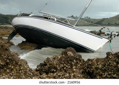 2,536 Damaged yacht Images, Stock Photos & Vectors | Shutterstock