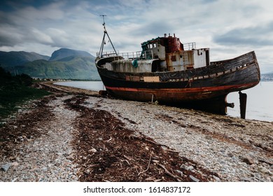 A Shipwreck On A Shore Of Fort William Town