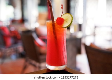 Shirley Temple Mocktail At Restaurant, Refreshing Summer Drinks Alcoholic, Cold Drink In The Party