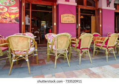 SHKODER, ALBANIA - SEPTEMBER 6, 2017: Cafe (Country Club Bar & Grill) On Pedestrian Street (Rruga Kole Idromeno), Shkoder, Albania