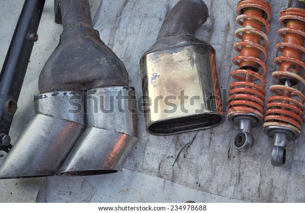 shock absorber car and car\
exhaust