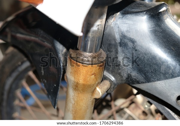 Shock absorber seal
for motorcycle oil leak