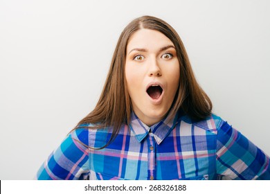 Shocked Beautiful Woman Opened Mouth Looking Stock Photo 268326188 ...