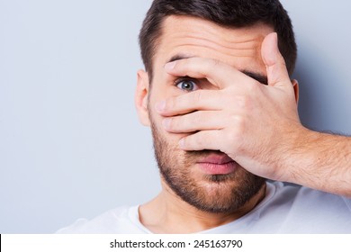 Covering Eyes Snimky Stock Fotografie A Vektory Shutterstock