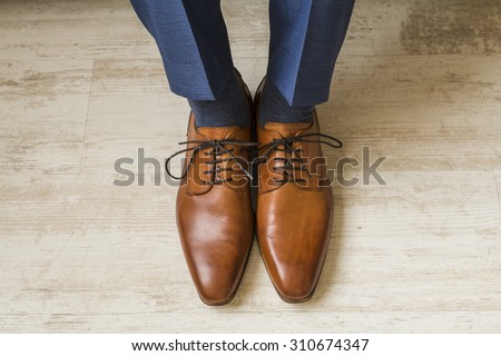 Shoe pair for man formal dressed