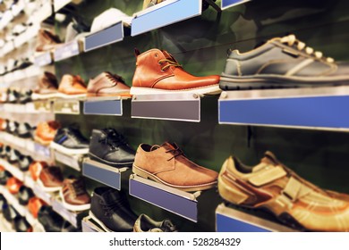 Shoes department store with bokeh for background usage