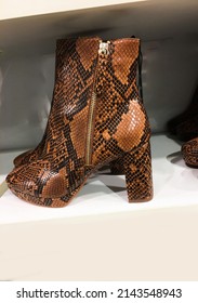 Shoes Made Of Snake Skin. Women's Boots 

