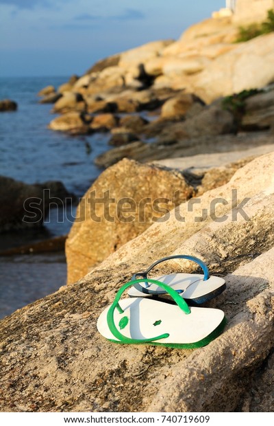 stone beach shoes