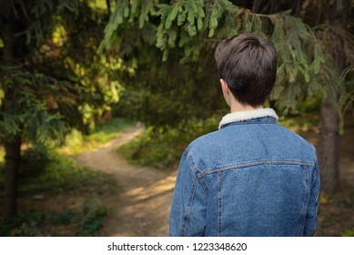 5,292 Teenage boy behind Images, Stock Photos & Vectors | Shutterstock