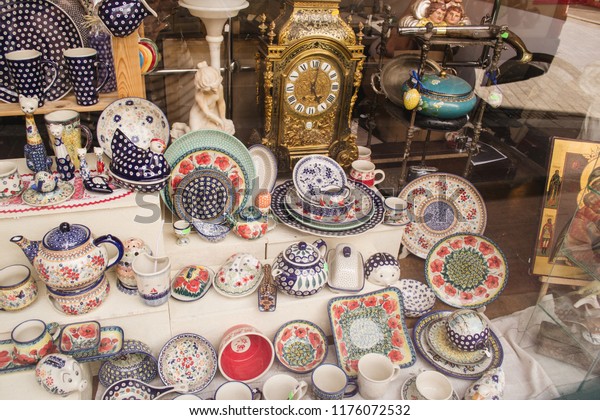 crockery shop