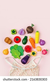 Shopping Bag With Wooden Vegetables. Game For Learning And Development Of The Child. Cute Kids Toys To Play In The Kitchen. Healthy Food Concept