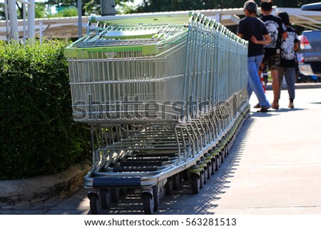 In shopping cart, enter the merchandise, cart wheels, facilities for customers.