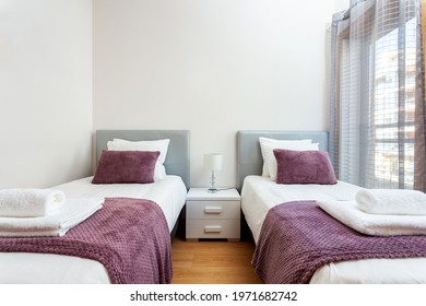 Two Single Beds Images Stock Photos Vectors Shutterstock
