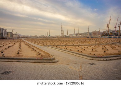 Shot Of Janna Al Baqi In Madinah, Saudi Arabia
30-11-2017