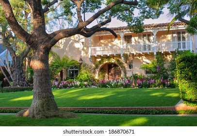 A Shot Of Pretty Beverly Hills House