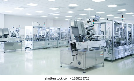 Shot Of Sterile Precision Manufacturing Laboratory With 3D Printers, Super Computers And Other Electrical Equipment And Machines Suitable For Pharmaceutics, Biotechnology And Semiconductor Researches.