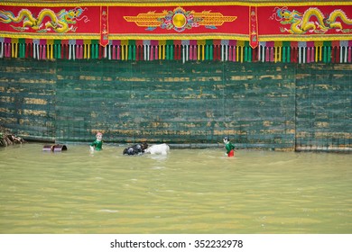 A Show Of Common Vietnamese Water Puppetry