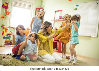 Show Your Move Children Teacher Preschool Stock Photo 1455324335 ...