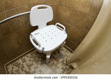 shower seat used to keep elderly safe