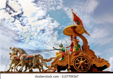 9 Lord Krishna Arjun Statue Images, Stock Photos & Vectors | Shutterstock