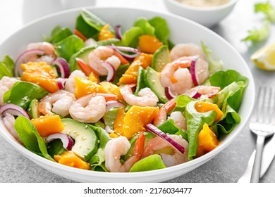 Shrimp, Avocado And Mango Salad With Fresh Green Lettuce. Prawn Salad